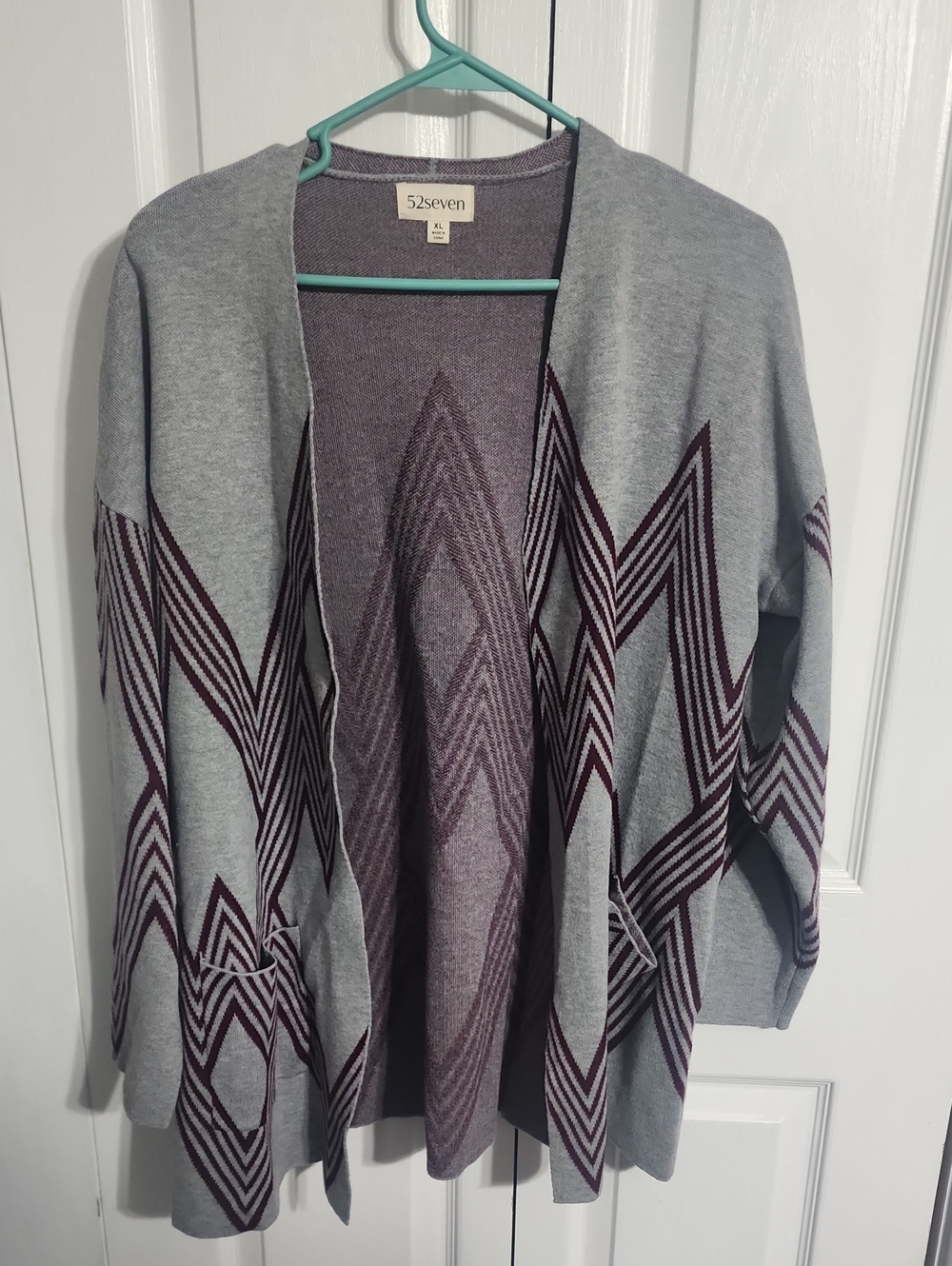 52Seven Light Gray and Maroon Chevron Open Front Cardigan